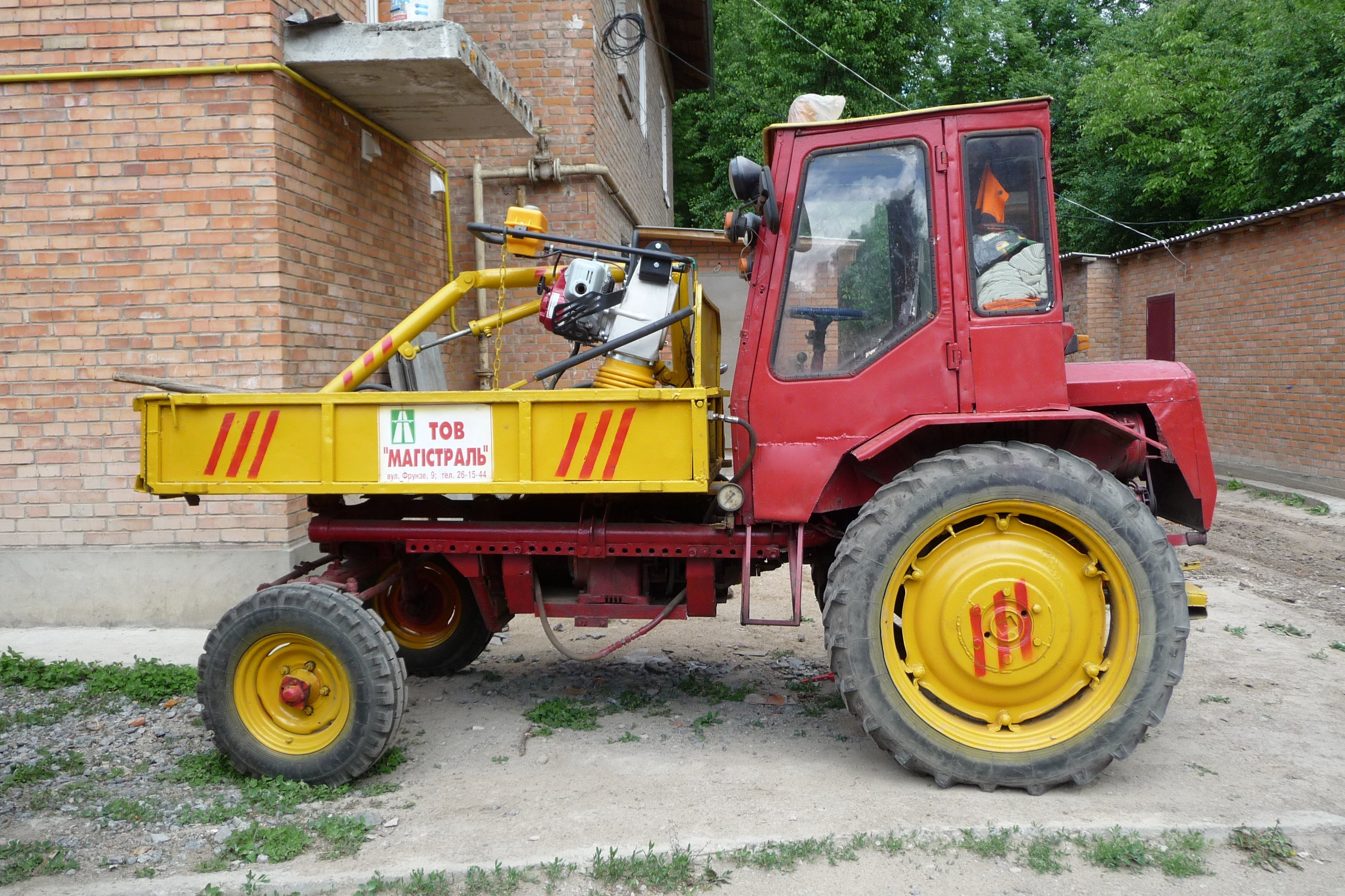 tractor_t-16m_2009_g1